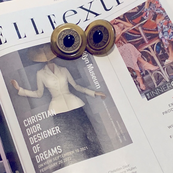 ✿Unique Retro Vintage ClipOns Chinese Symbols_Writing Statement Making Earrings - Picture 6 of 16